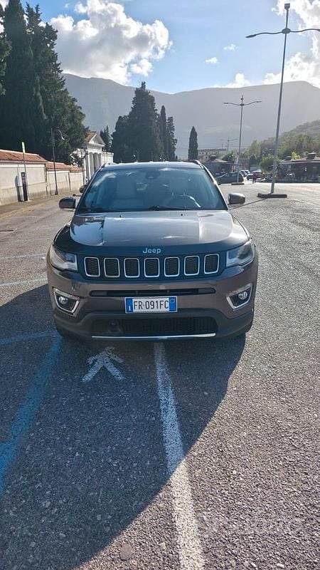 Usata Jeep Compass Limited 120 CV (88 kW) 2017 Grigio SUV
