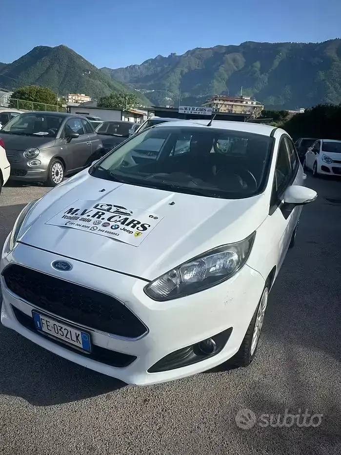 Usata Ford Fiesta Titanium 95 CV (69 kW) 2016 Bianco Utilitaria