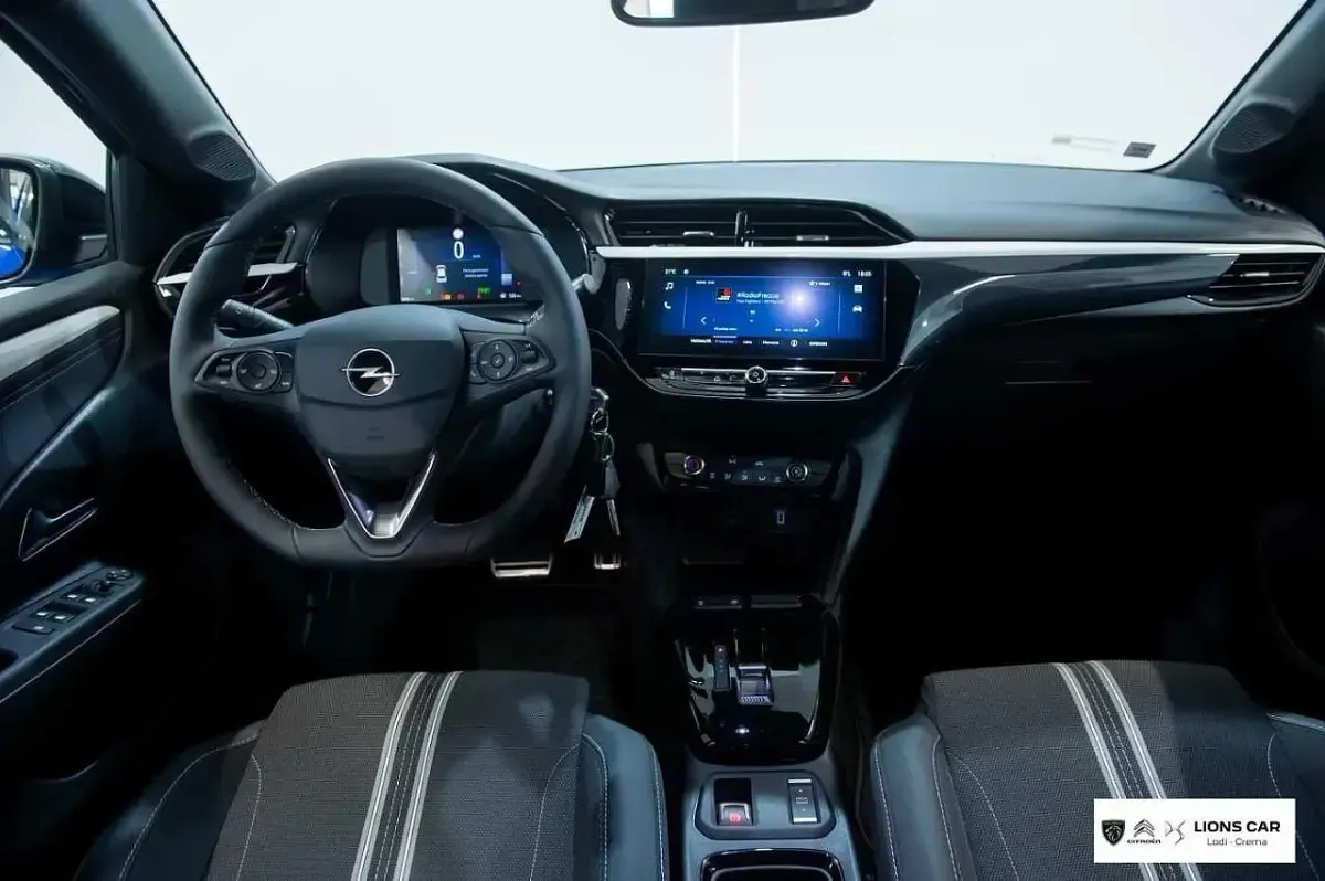 Usata Opel Corsa 110 CV (80 kW) 2026 Blu Utilitaria