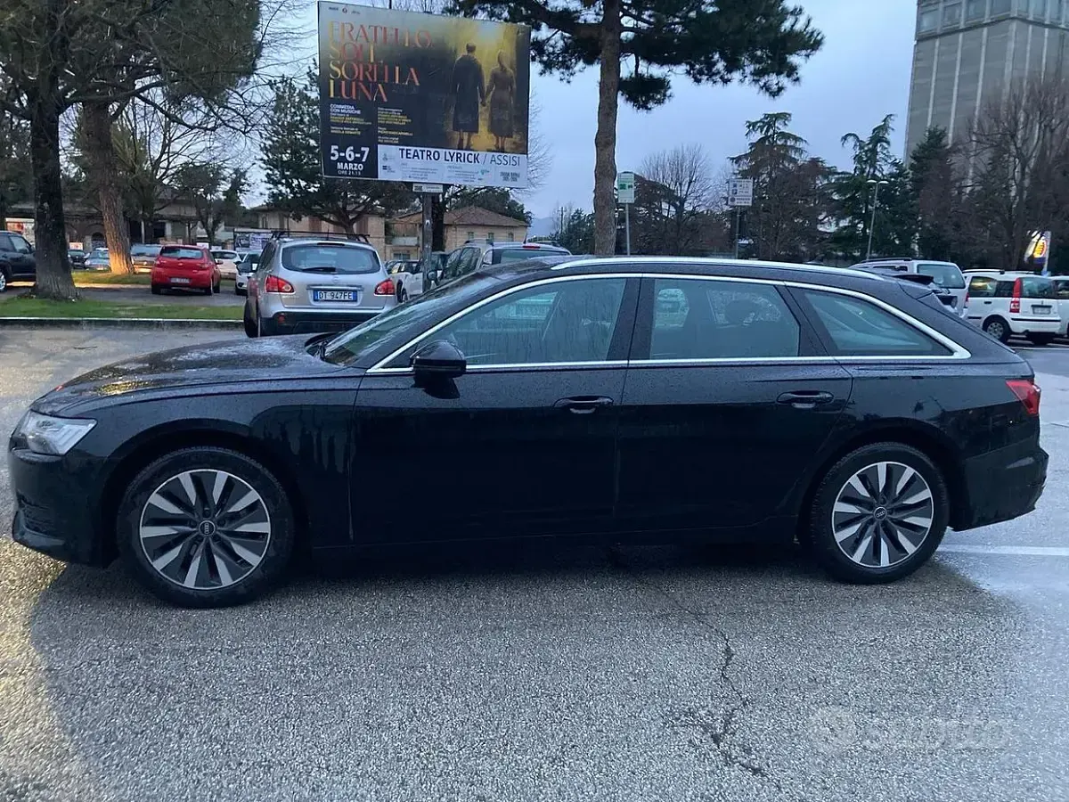 Begagnad Audi A6 Business 201 HK (147 kW) 2022 Svart Kombi