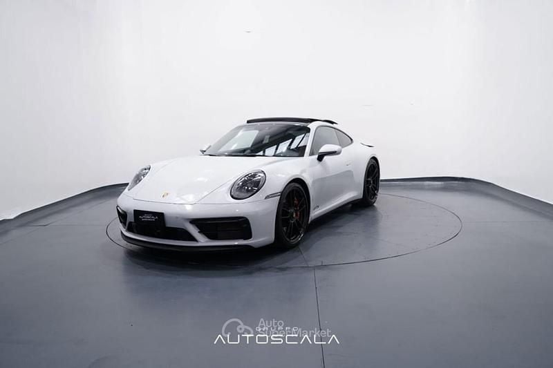 Usata Porsche 911 Carrera 4 GTS 480 CV (353 kW) 2023 Gray Coupé