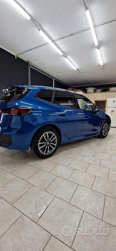 Usata BMW 218 Active Tourer M Sport 150 CV (110 kW) 2023 Blu Monovolume