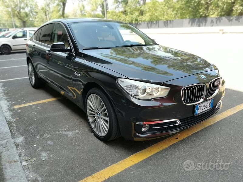 Usata BMW 520 Gran Turismo 184 CV (135 kW) 2015 Marrone Berlina