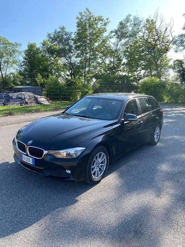 Usata 2014 BMW 318 Sport Line Station wagon | 7000 € (Ottimo prezzo) - Immagine 1/4