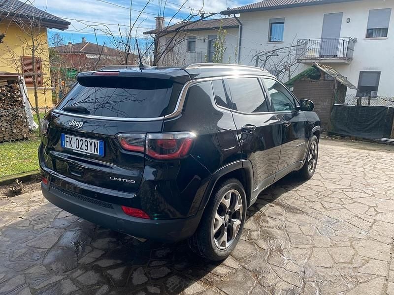 Usata Jeep Compass Limited 120 CV (88 kW) 2017 Nero SUV