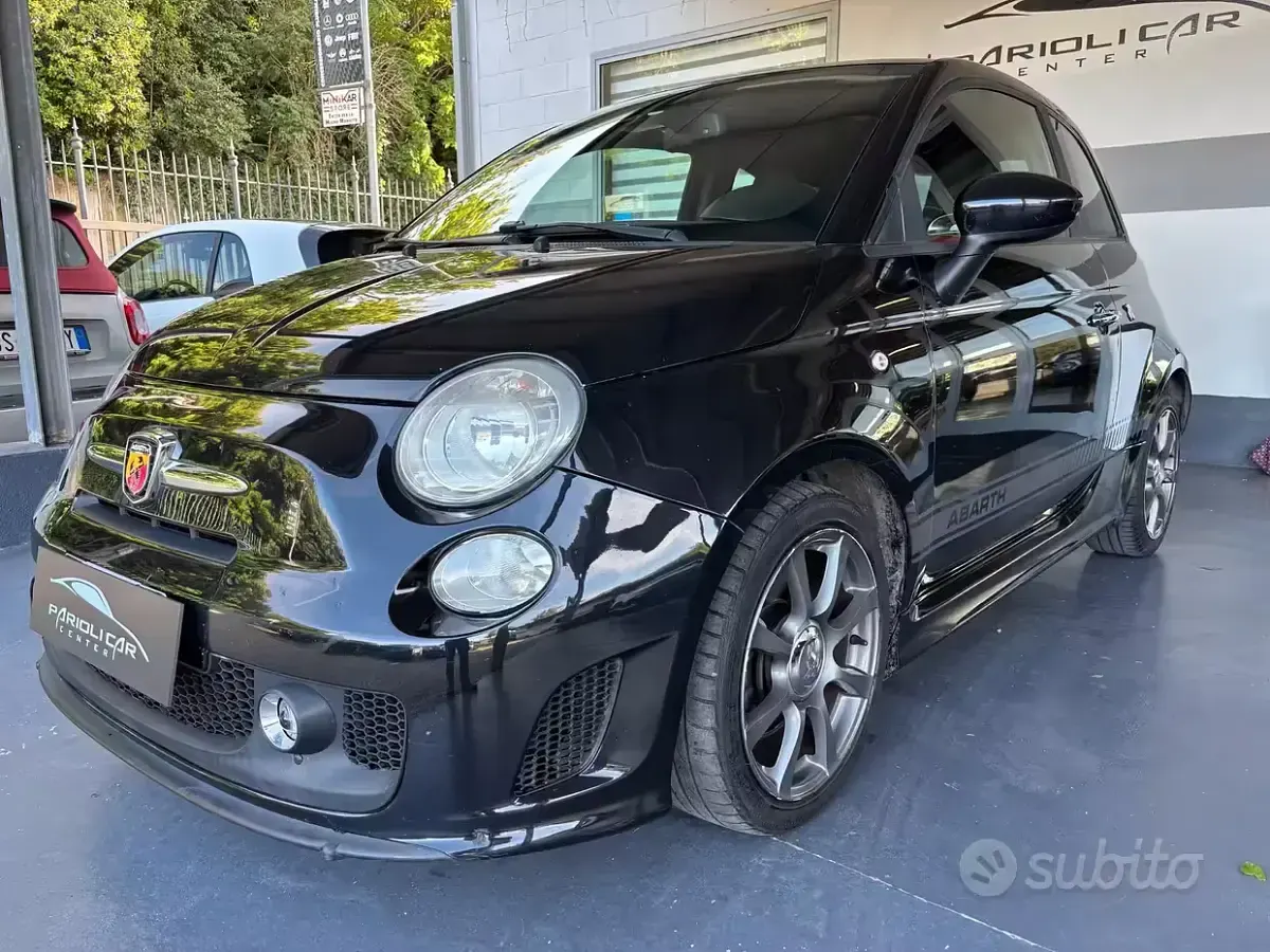 Usata Abarth 500 Custom 140 CV (102 kW) 2014 Nero Utilitaria