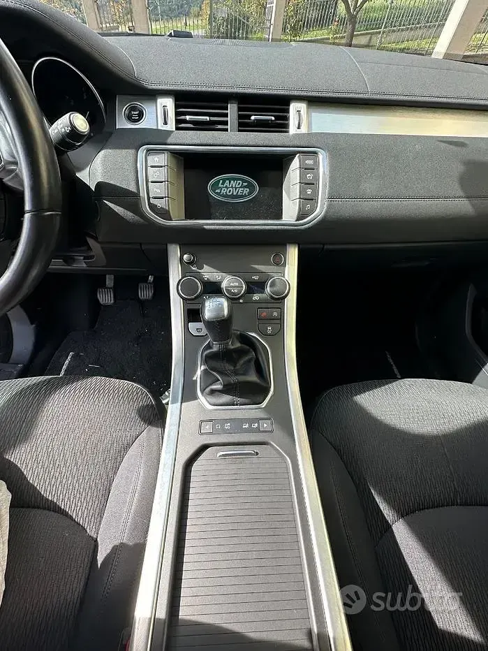 Usata Land Rover Range Rover evoque Pure 150 CV (110 kW) 2017 Bianco Berlina