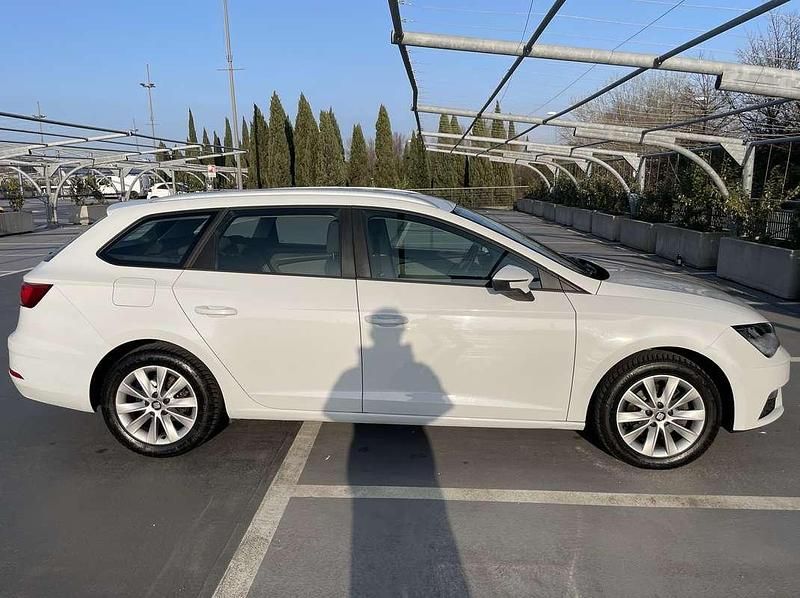 Usata Seat Leon ST Style 110 CV (80 kW) 2017 Bianco Station wagon