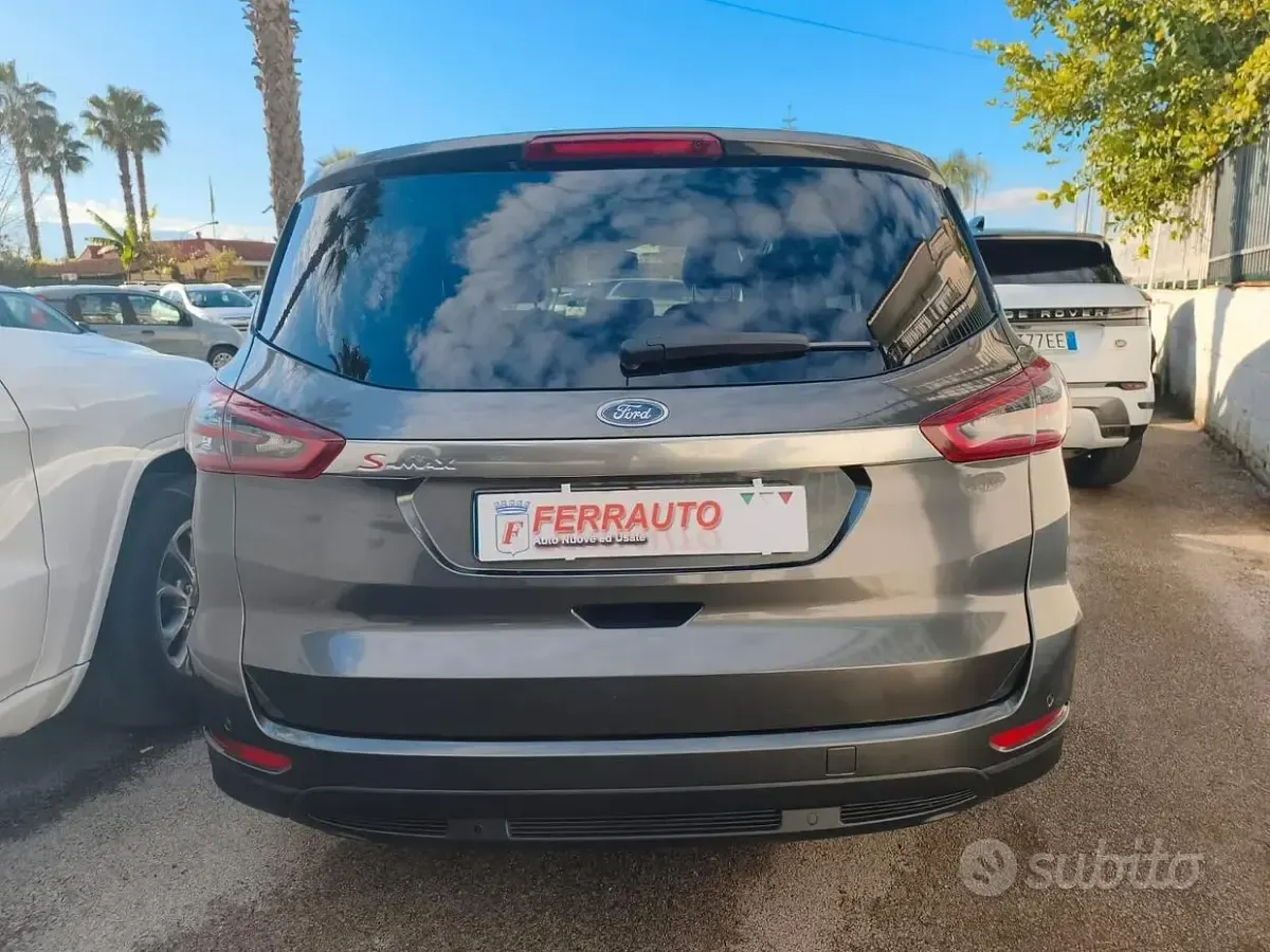 Usata Ford S-MAX Business Edition 150 CV (110 kW) 2016 Grigio Monovolume