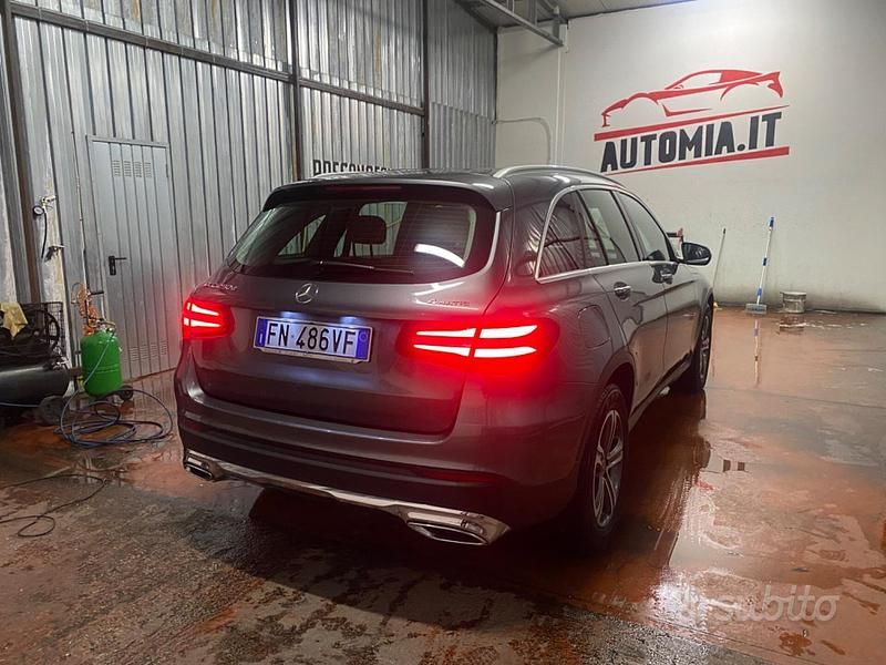 Usata Mercedes GLC250 Exclusive 204 CV (150 kW) 2019 Grigio Station wagon