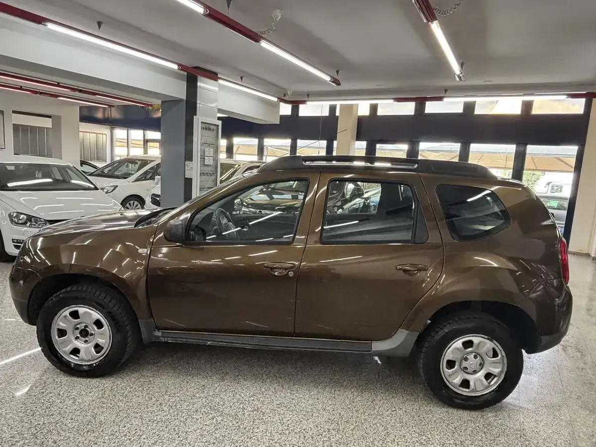 Usata Dacia Duster Lauréate 107 CV (78 kW) 2011 Marrone SUV