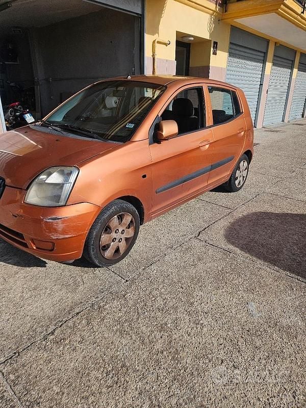Usata 2005 Kia Picanto Due volumi | 450 € - Immagine 1/4