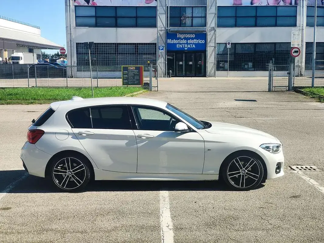 Usata BMW 116 M Sport 109 CV (80 kW) 2018 Bianco Utilitaria
