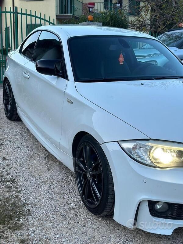 Usata BMW 123 Coupé M Sport 204 CV (150 kW) 2011 Bianco Coupé