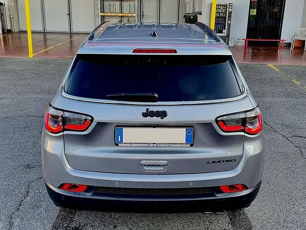 Usata Jeep Compass Limited 120 CV (88 kW) 2017 Grigio SUV