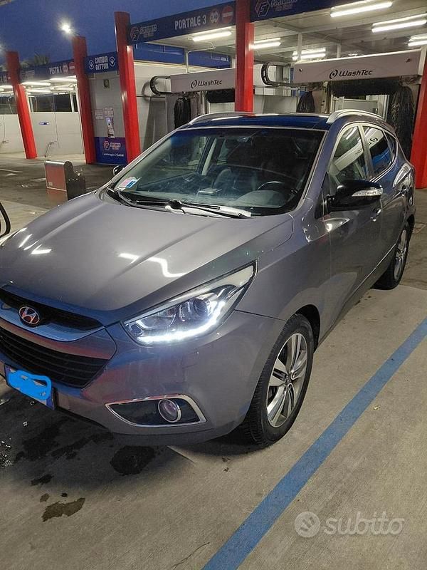 Käytetty Hyundai ix35 Xpossible 115 HP (84 kW) 2015 Harmaa Katumaasturi