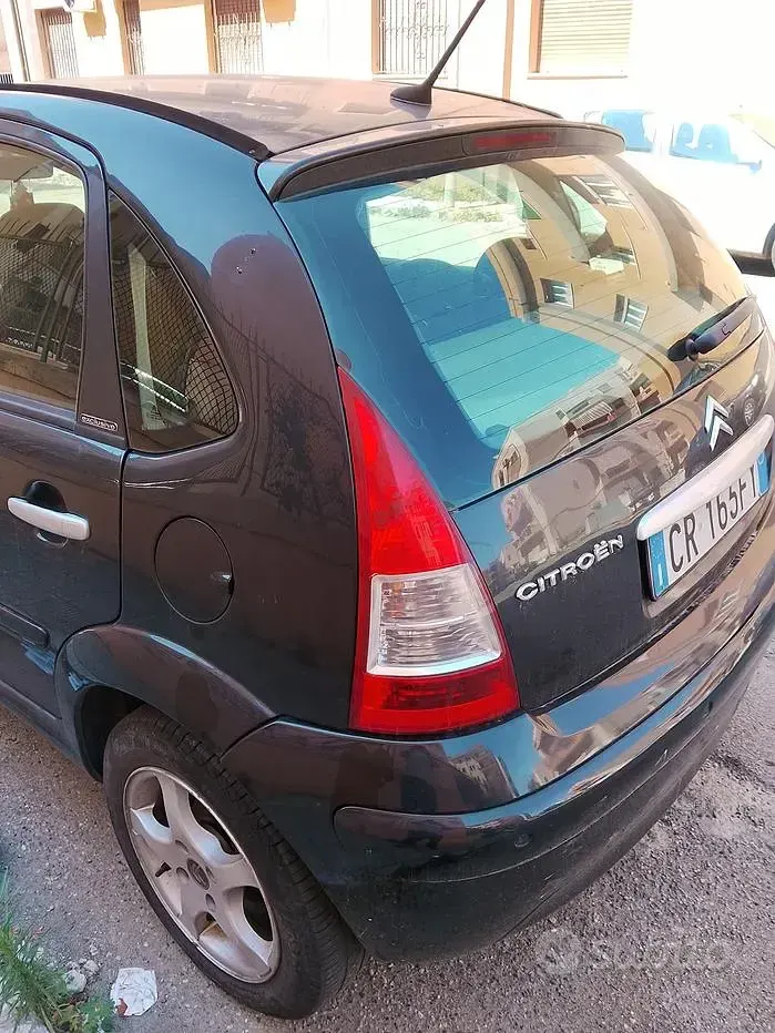 Usata Renault Clio II 82 CV (60 kW) 2004 Berlina
