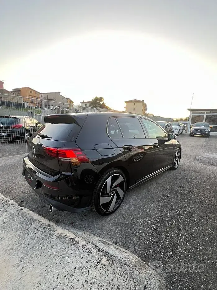 Usata VW Golf VIII GTI 245 CV (180 kW) 2022 Nero Berlina
