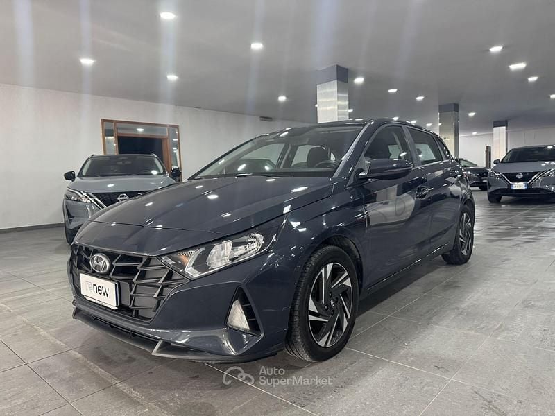 Usata Hyundai i20 83 CV (61 kW) 2022 Gray Utilitaria