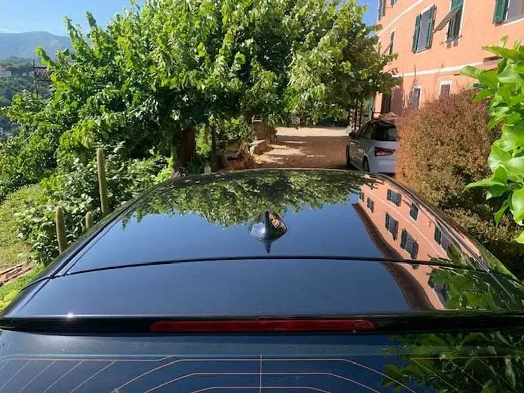 Usata BMW 120 Sport Line 184 CV (135 kW) 2011 Nero Utilitaria