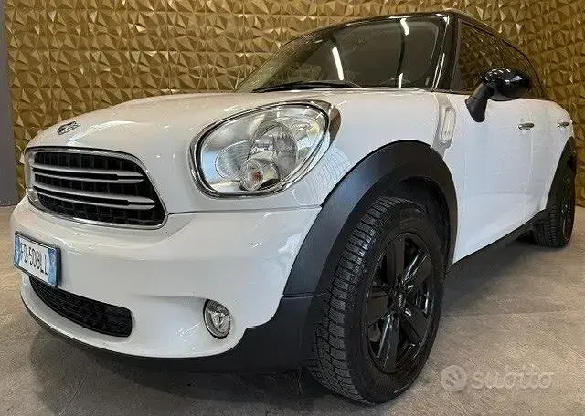 Usata Mini Cooper D Countryman 111 CV (81 kW) 2015 Bianco SUV