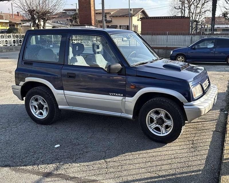 Usata 2001 Suzuki Vitara SUV | 8000 € (Buon prezzo) - Immagine 1/4