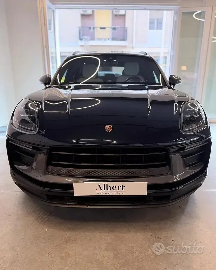 Usata Porsche Macan 265 CV (194 kW) 2022 Bluazzurro SUV