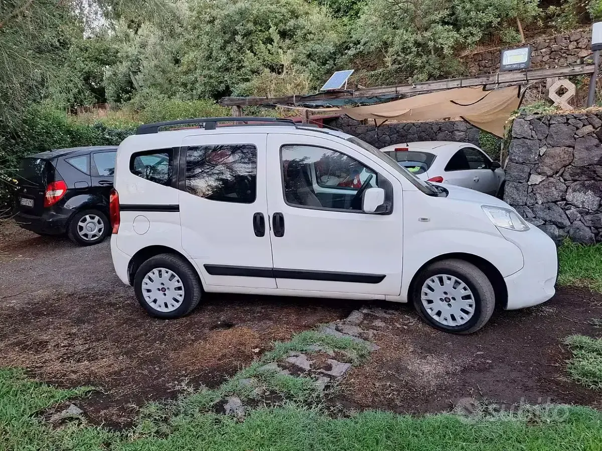 Usata Fiat Qubo Trekking 80 CV (58 kW) 2014 Bianco Monovolume