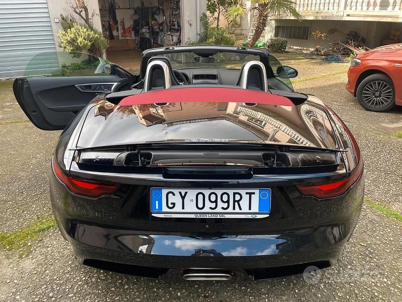 Usata Jaguar F-Type 300 CV (220 kW) 2025 Nero Cabrio