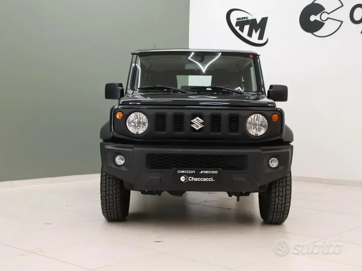 Usata Suzuki Jimny 102 CV (75 kW) 2023 Nero SUV