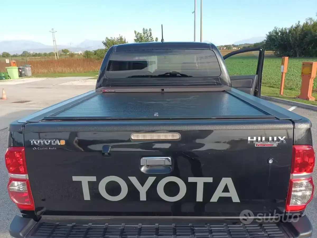 Usata Toyota HiLux 144 CV (105 kW) 2013 Pick-up