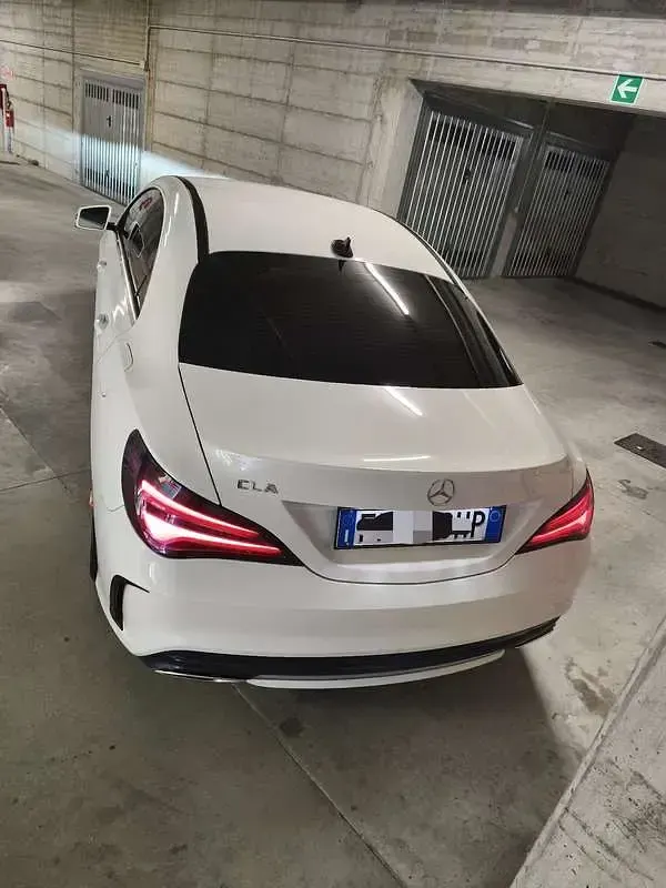 Usata Mercedes CLA180 Premium 122 CV (89 kW) 2016 Coupé