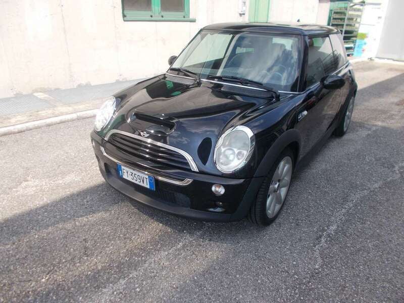 Nero Usata 2003 Mini Cooper S Due volumi | 6100 € (Buon prezzo) - Immagine 1/4