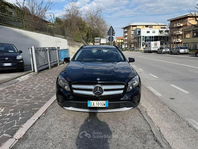 Usata Mercedes GLA200 Premium 136 CV (100 kW) 2014 Nero SUV