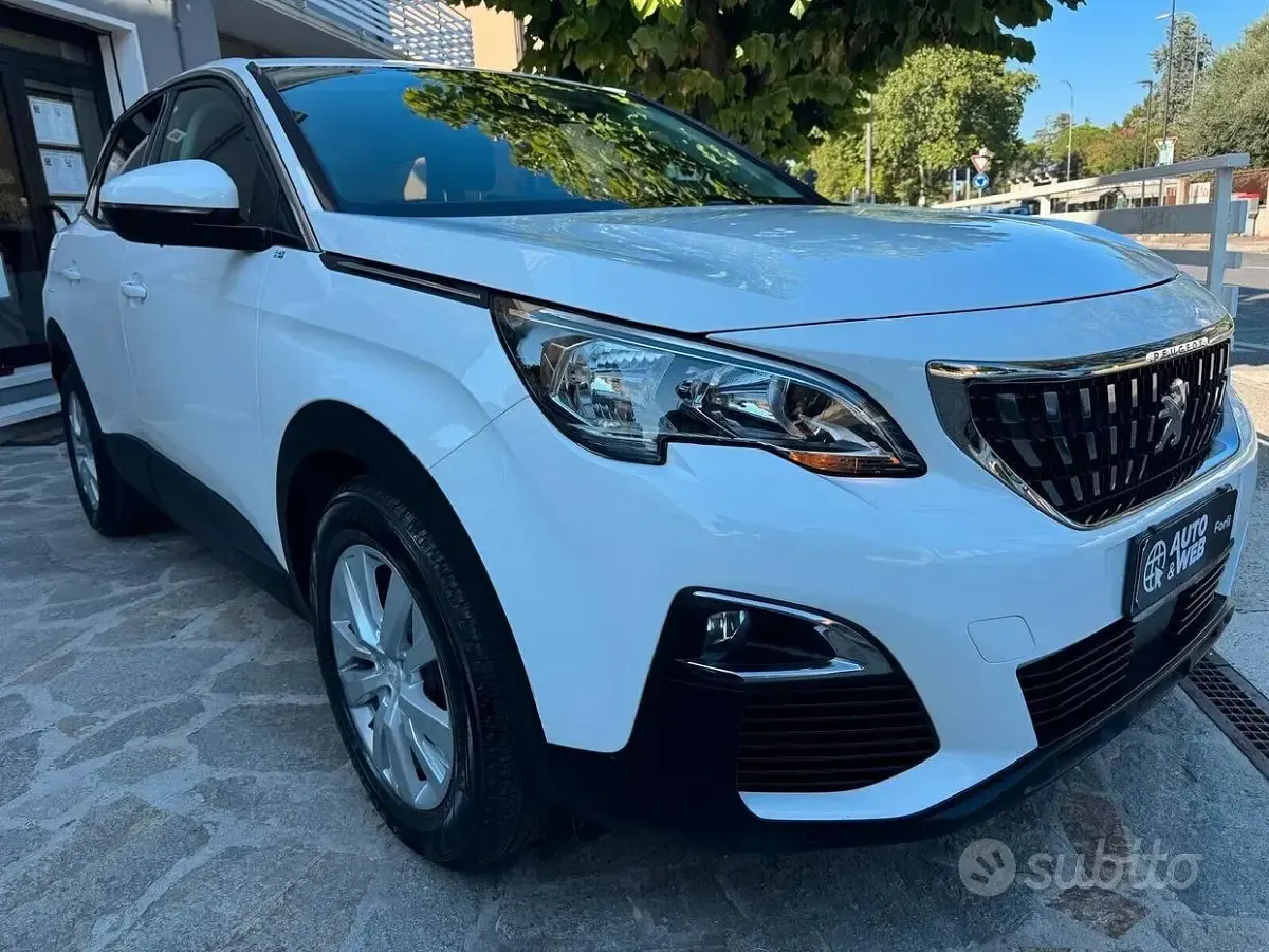Usata Peugeot 3008 Allure 120 CV (88 kW) 2017 Bianco SUV
