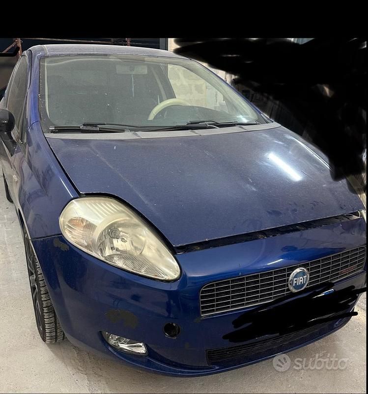 Usata Fiat Grande Punto 90 CV (66 kW) 2007 Blu Utilitaria