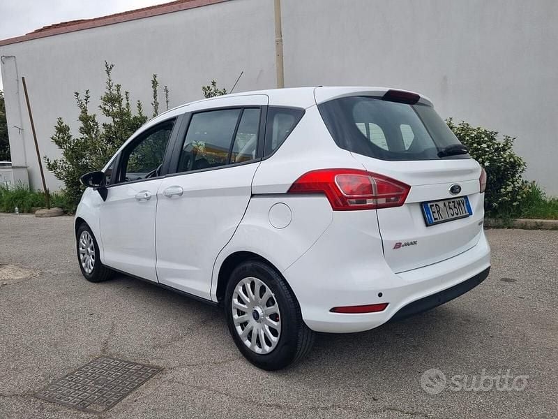 Usata Ford B-MAX Titanium 101 CV (74 kW) 2013 Bianco Monovolume