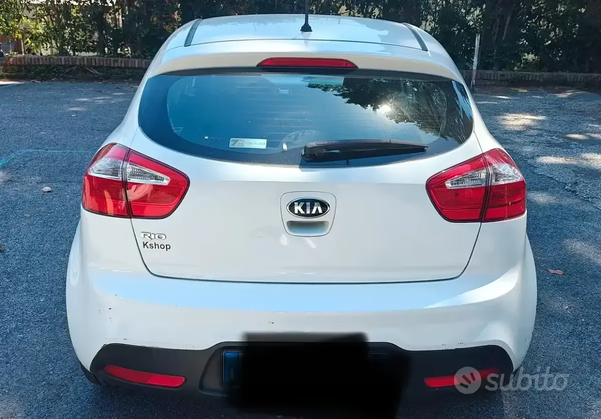 Usata Kia Rio 85 CV (62 kW) 2014 Bianco Utilitaria