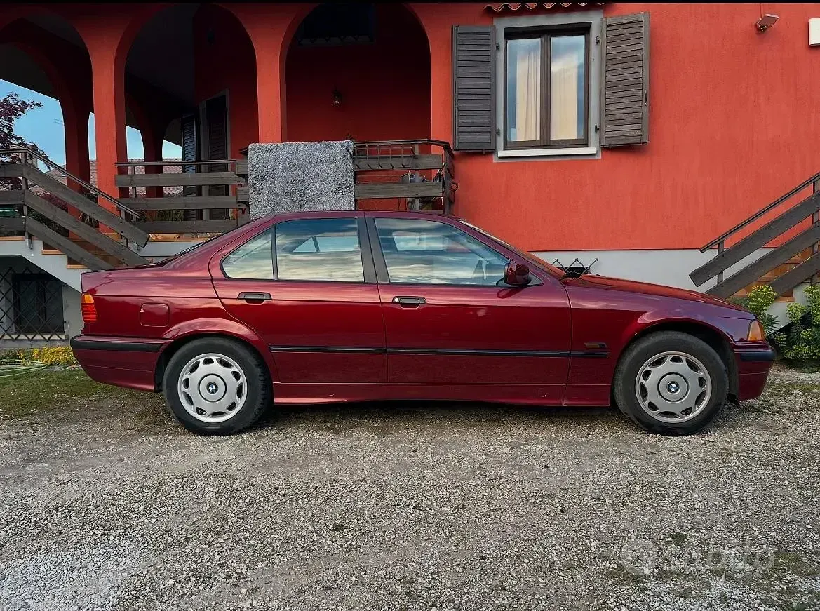 Usata BMW 318 116 CV (85 kW) 1994 Rosso Berlina
