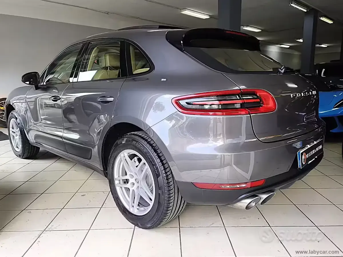 Usata Porsche Macan 250 CV (183 kW) 2015 Grigio SUV