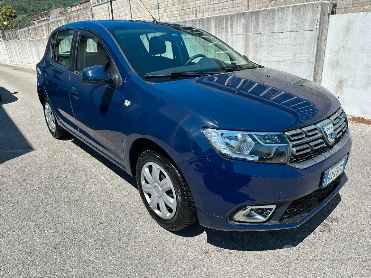 Usata Dacia Sandero Comfort 73 CV (53 kW) 2020 Berlina