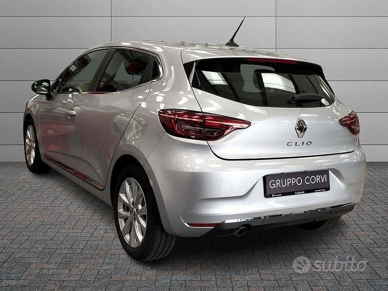 Usata Renault Clio V Zen 101 CV (74 kW) 2022 Grigio Berlina