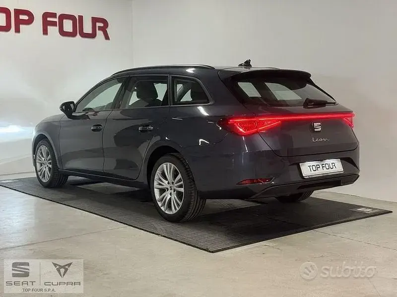 Nuova Seat Leon Business 150 CV (110 kW) 2026 Grigio Station wagon