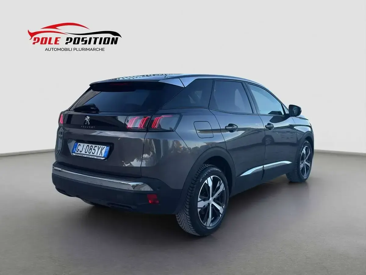 Usata Peugeot 3008 Allure 131 CV (96 kW) 2022 Grigio SUV