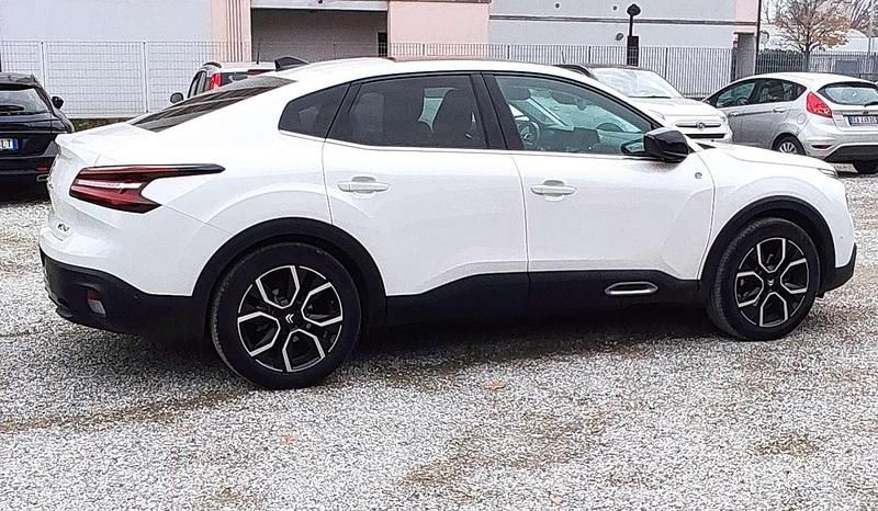 Usata Citroën e-C4 Shine 56 kW (77 CV) 2023 Bianco Berlina