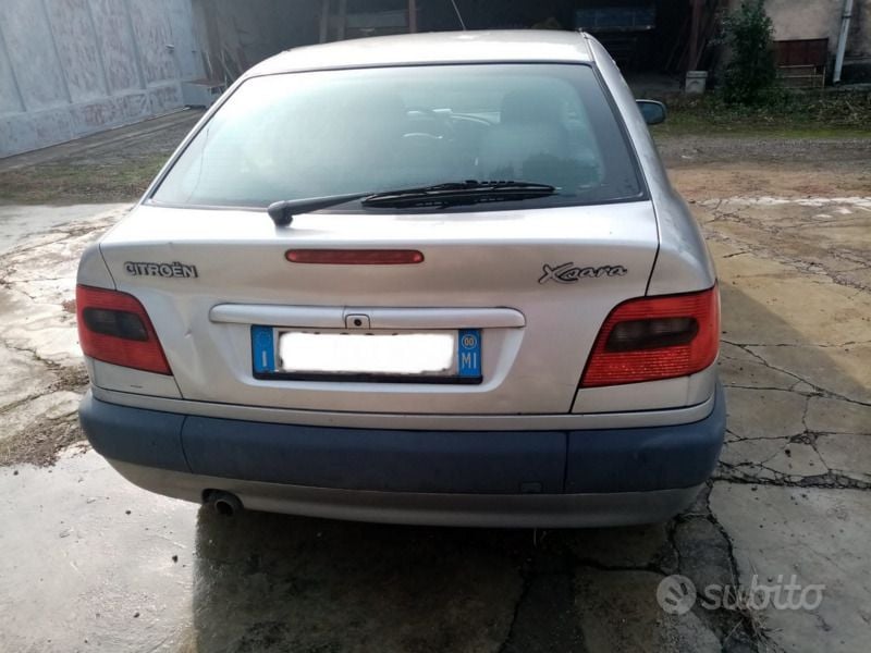 Usata Citroën Xsara 75 CV (55 kW) 2000 Grigio Berlina