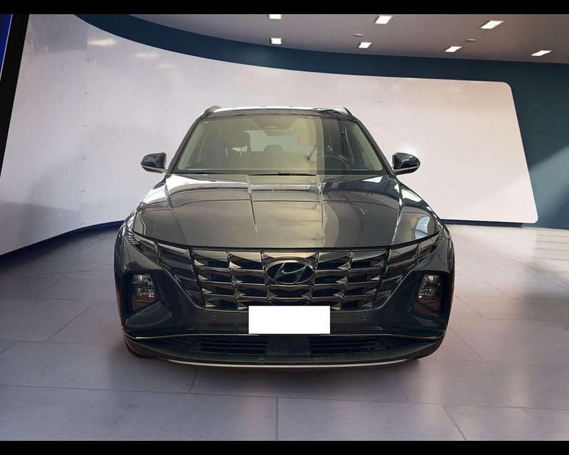 Grigio Usata 2022 Hyundai Tucson SUV | 25.520 € (Buon prezzo) - Immagine 1/4
