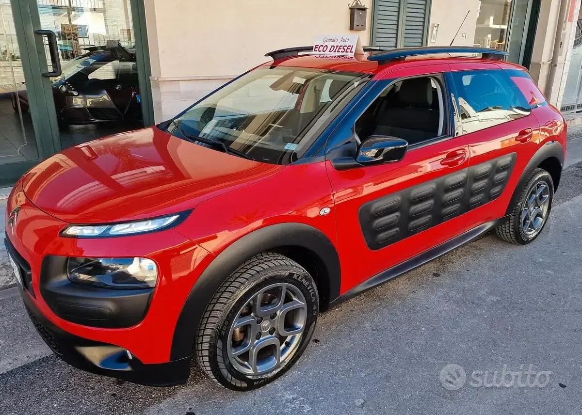 Usata Citroën C4 Cactus Feel 99 CV (72 kW) 2017 Rosso Utilitaria