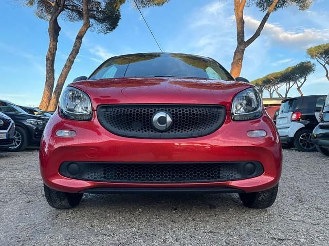 Usata Smart ForFour 70 CV (51 kW) 2016 Rosso Utilitaria