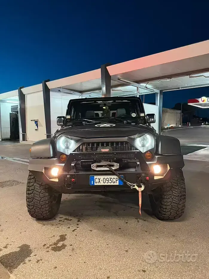 Usata Jeep Wrangler Rubicon 177 CV (130 kW) 2011 Nero SUV